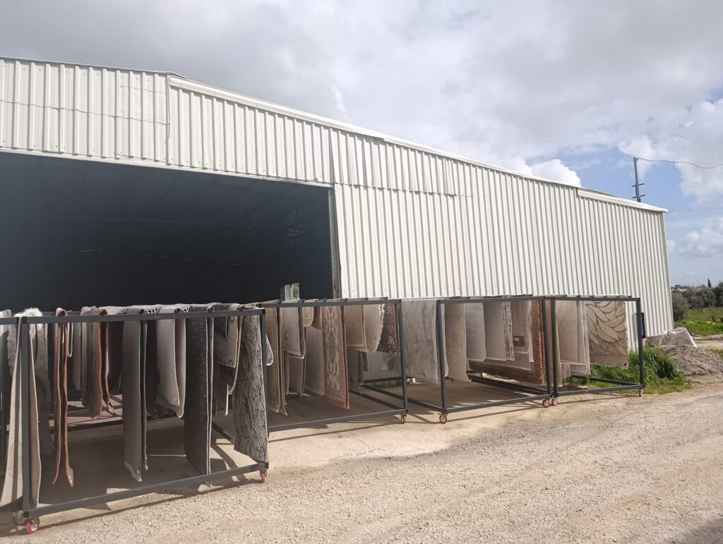 Antalya Halı Yıkama Fabrikası: 500 m² Kapalı Tesiste Endüstriyel Standartlarda Hizmet