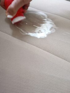 Antalya Lara koltuk yıkama hizmeti - profesyonel koltuk temizliği öncesi kontrol aşaması